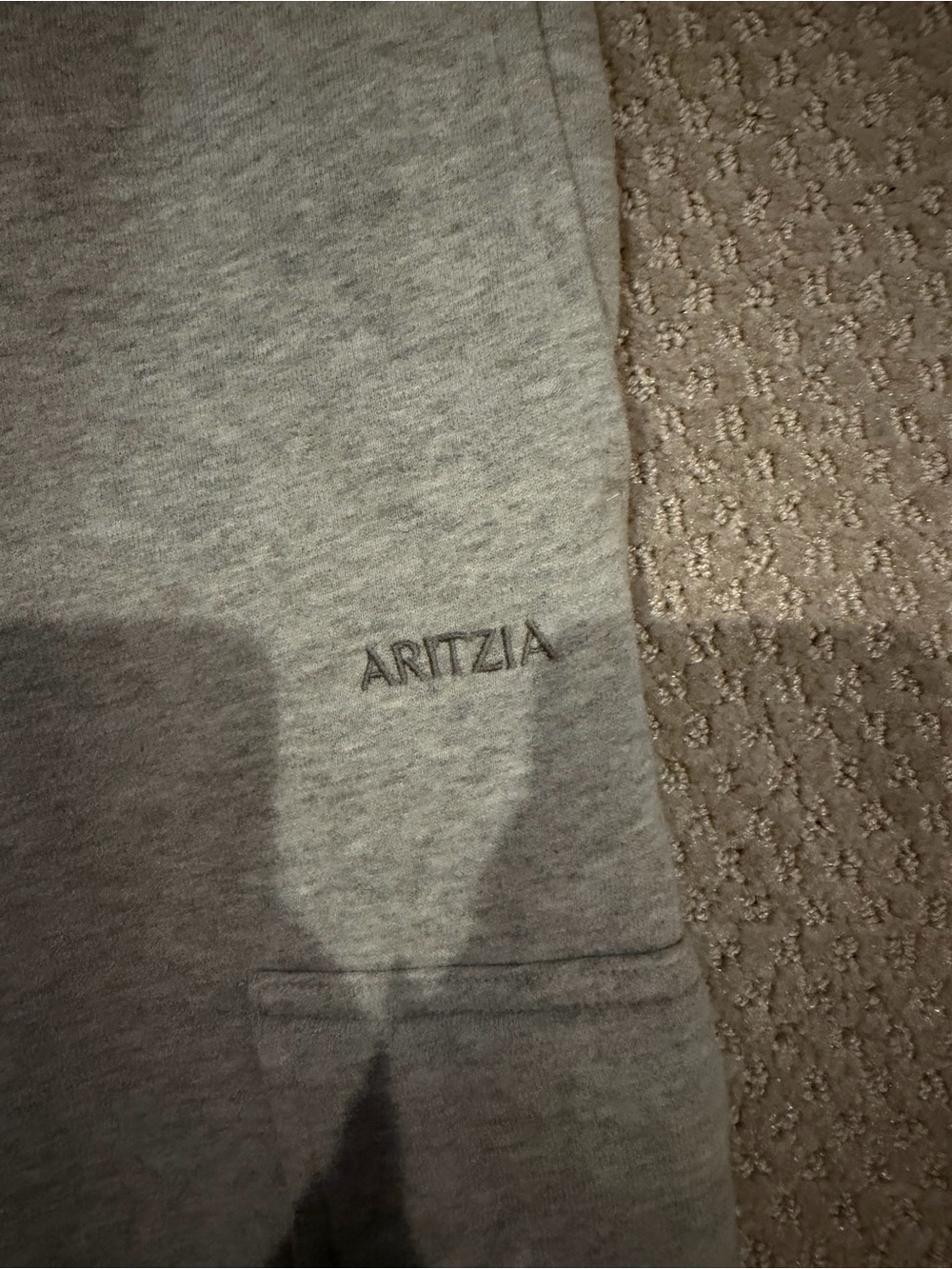 Grey Aritzia cargo sweatpants - Picture 3 of 4